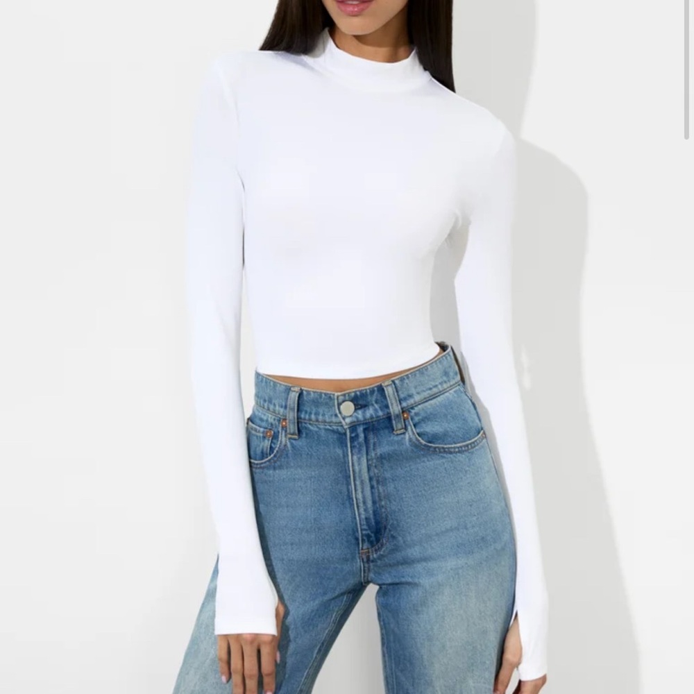 NWT- Alice + Olivia White Fitted Crop Bodysuit